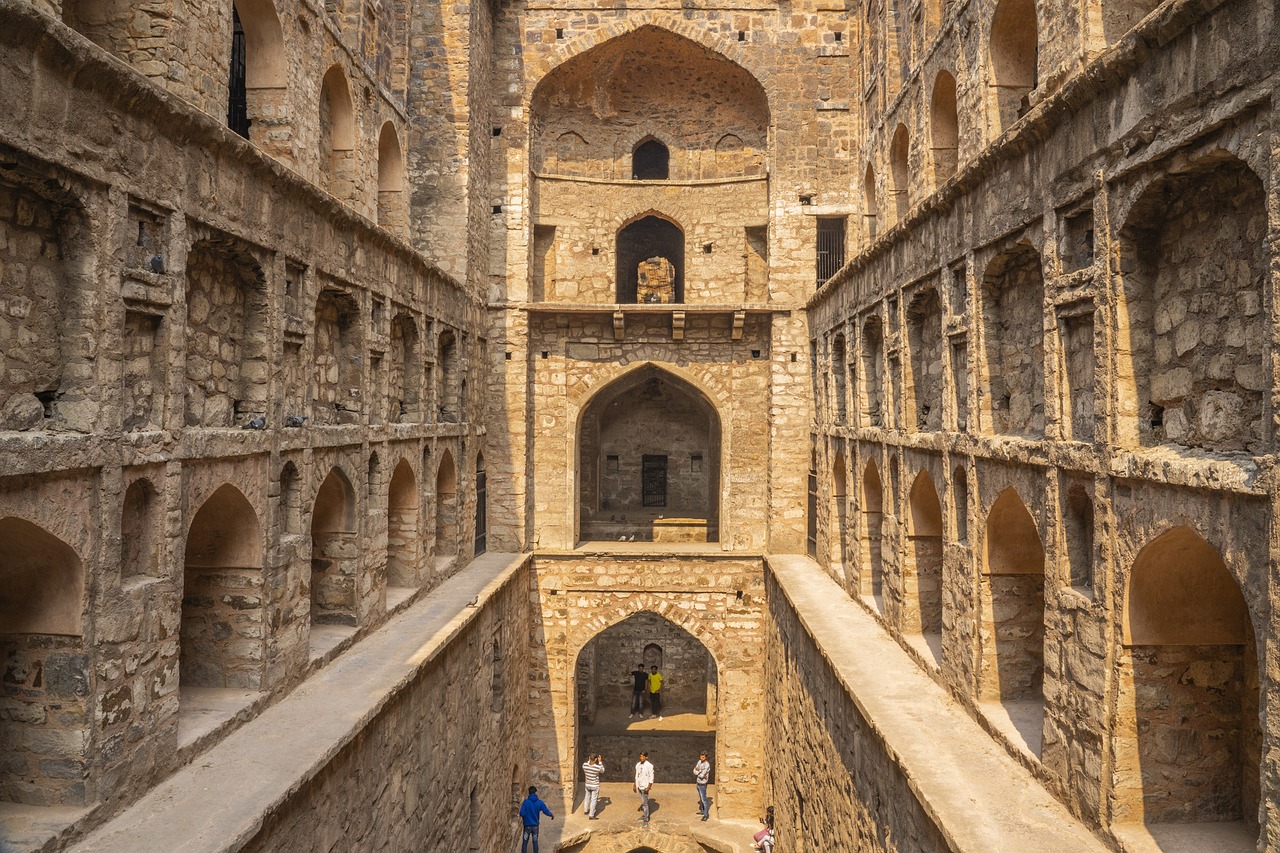 Ugrasen ki baoli Delhi